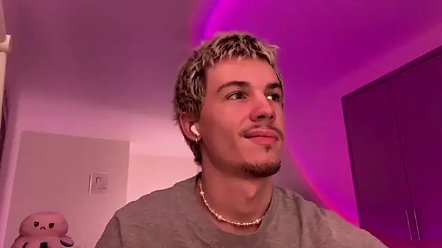 Jeremy1Scott in webcam