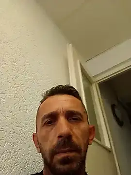 alexxaxxel live cam on StripChat