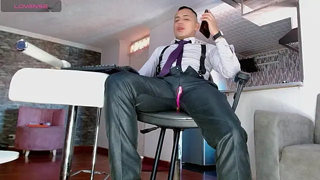 MikeFetish_01