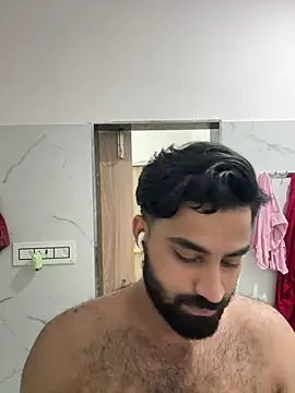Royalboy_03 in webcam