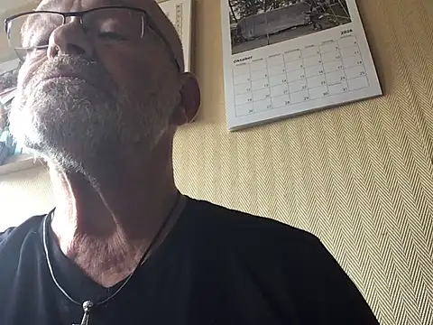 harburger40 in webcam