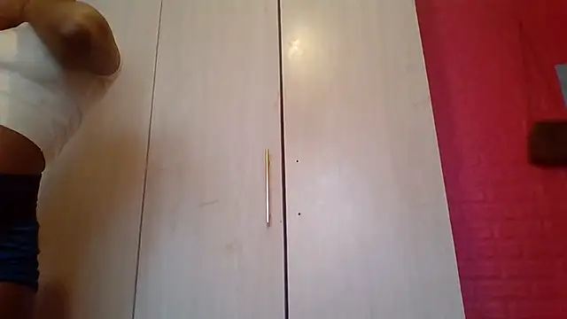 queen-linet (F milf) - dildo in pussy