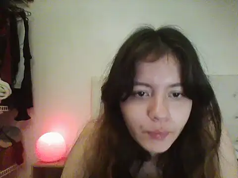 Agathaaaxxxx live cam on StripChat