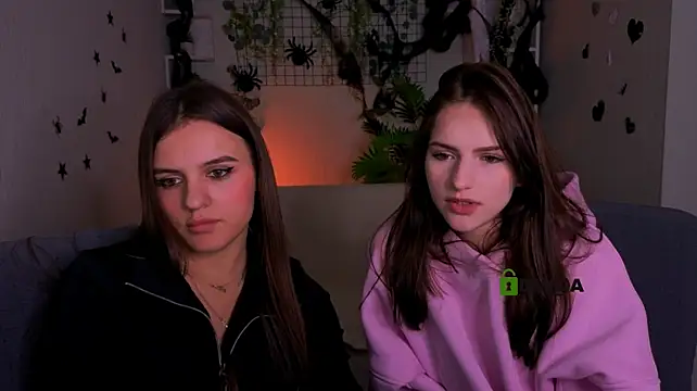 lisa_dark_
