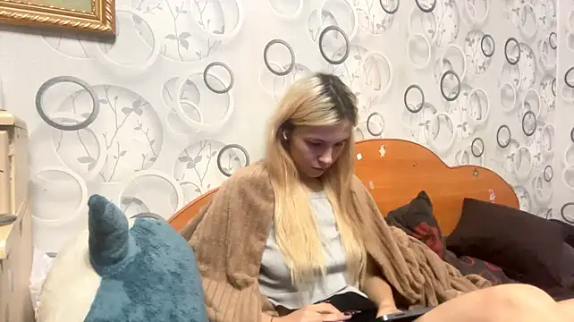 MarlanaSteff live cam on StripChat