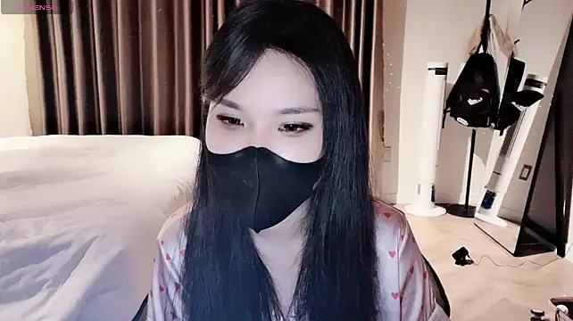 Tieu-May live sex cam