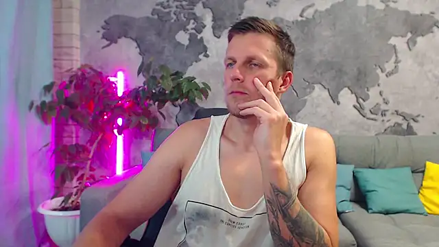 VikingChrisss live cam on StripChat
