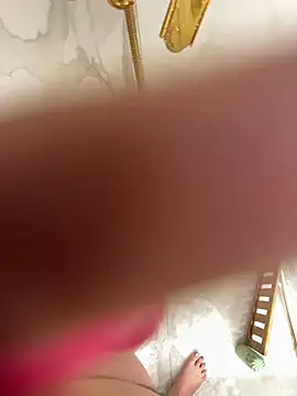 curvyflawless webcam