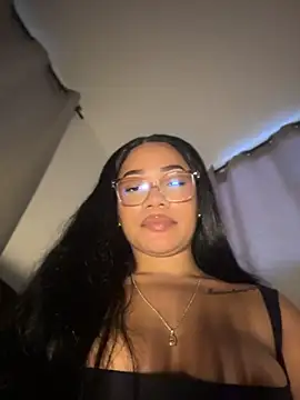 ashley_Tompson1