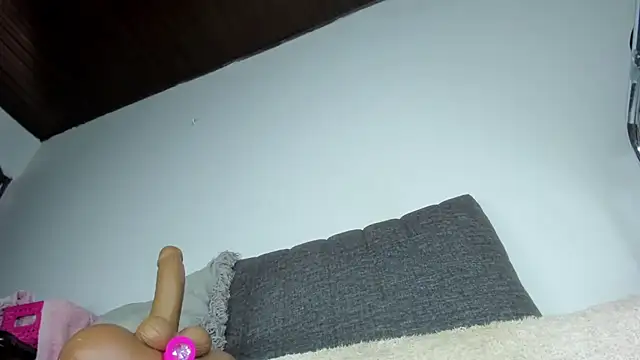 emely_exotic