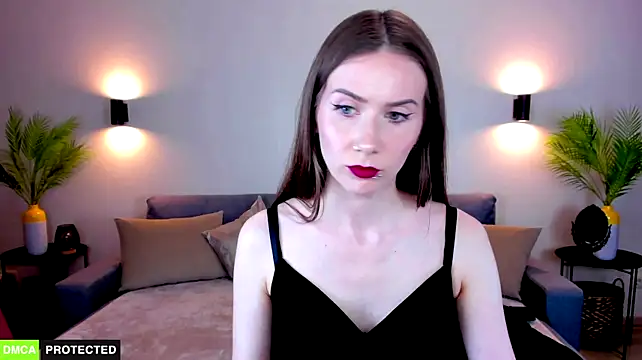 TheWoman__ webcam