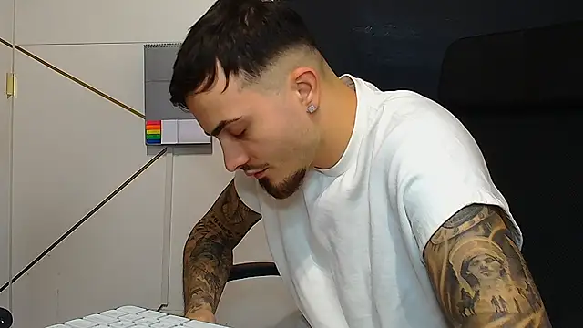 BrandonTate live cam