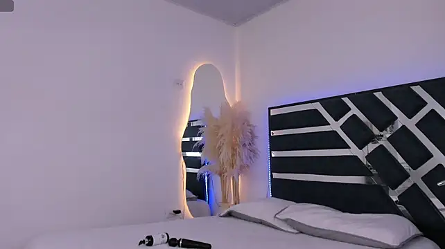 PAMELA_BRANZ live cam
