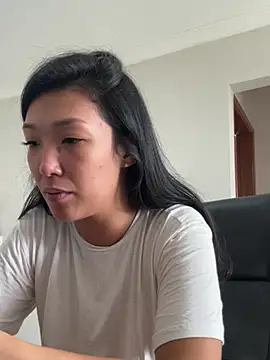 Ela_Yuzuki live cam