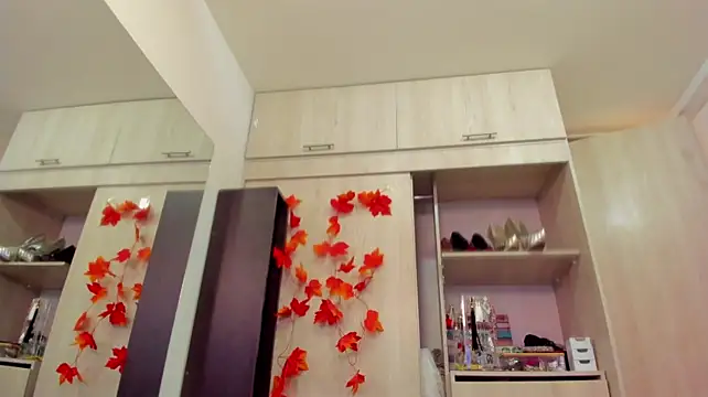 BellaFlaming webcam