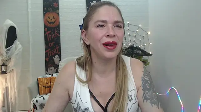 TessaDaybreak webcam