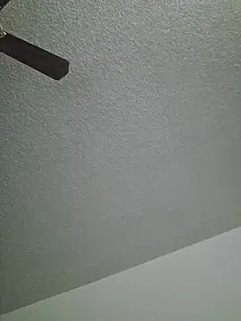 UncutHammer69 webcam