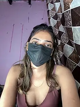 Miss_Pretty011, modèle webcam
