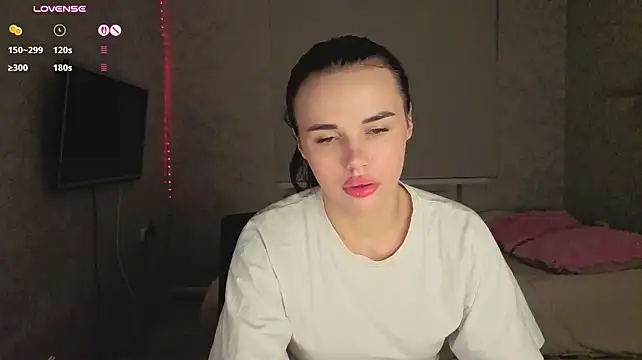 Kseni_a live cam on StripChat