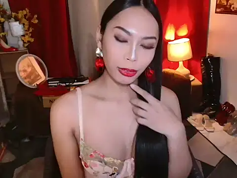 kylieEmparado live cam on StripChat