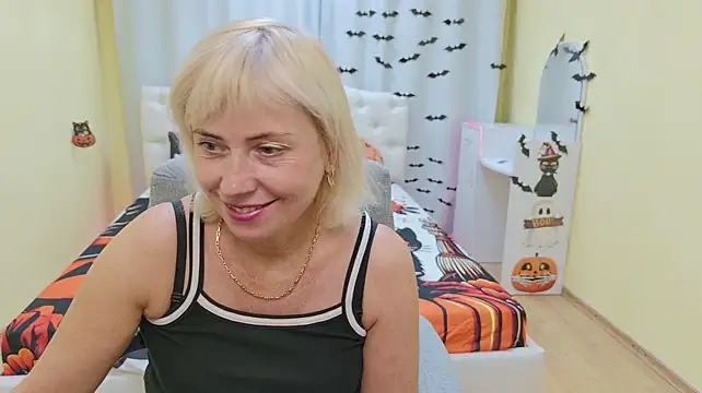LaurenWishy — вебкам-модель