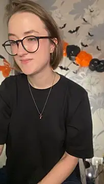Nia_Rain in webcam