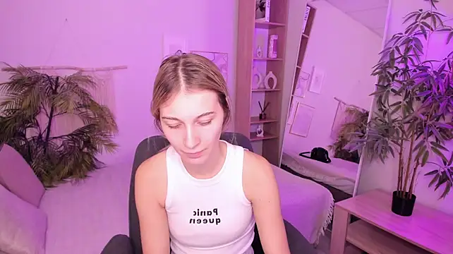 LauraPurr
