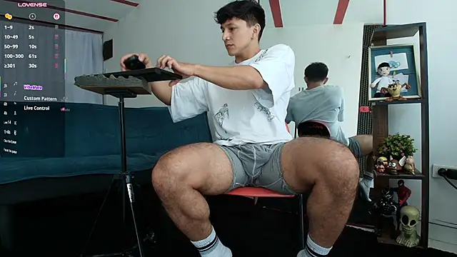jacques_cardiet live cam on StripChat