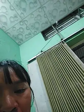 Yinzing_502 live cam on StripChat