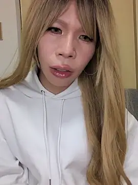 yu_femboy, modelo de webcam