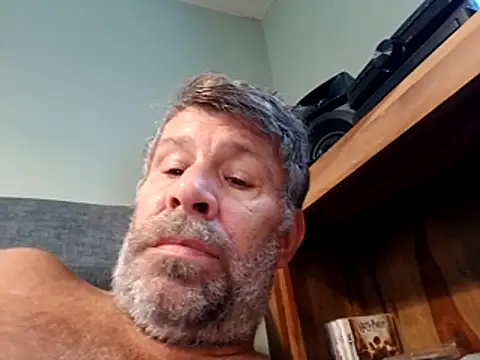 stud2512 live cam on StripChat
