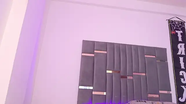 ChannelQueen webcam model