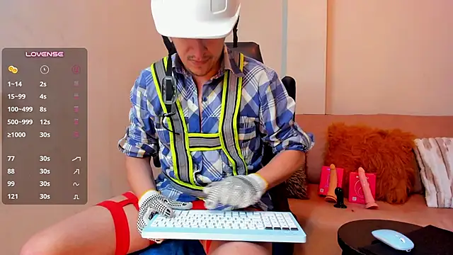 kevin_23_ in webcam