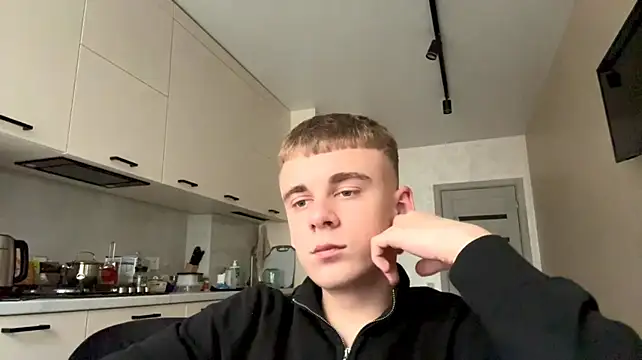 solofury (M twink) - Buy car