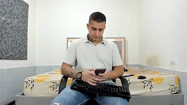 simookeler webcam model