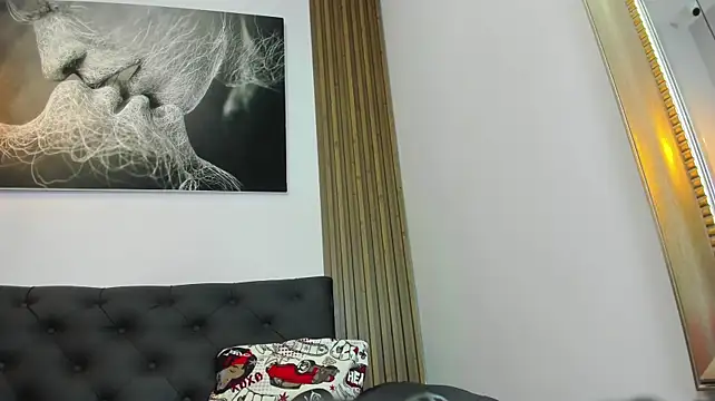 KiiaraaMoon webcam model