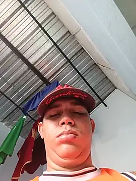 Spit_kingpig live cam on StripChat