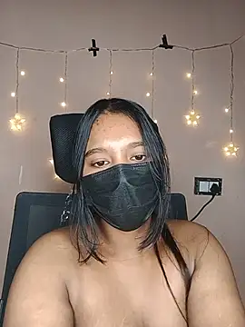 Yourbabyy699 webcam