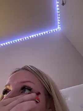 Ms_CherrySnow webcam