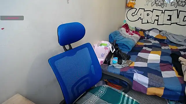 Miss__kendra_ in webcam