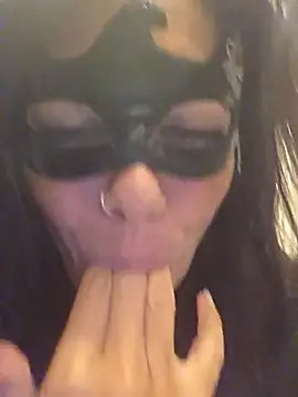 EmySkinny85