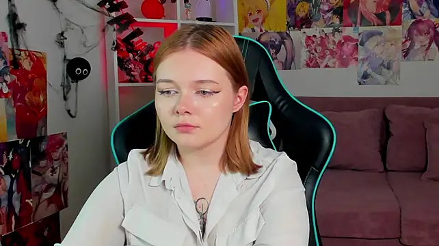 ElinaVale live cam