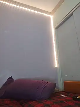 ReallyReallyReal live cam on StripChat