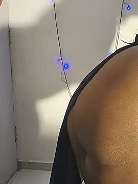 DIRTYSECRET_QUEEN_07 live cam on StripChat