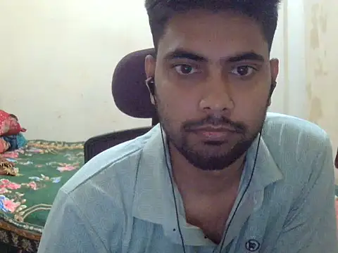 Bikrom1235 live cam on StripChat