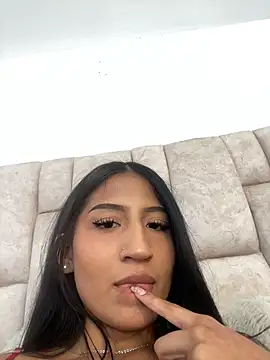 carina_lopez707rs live cam on StripChat