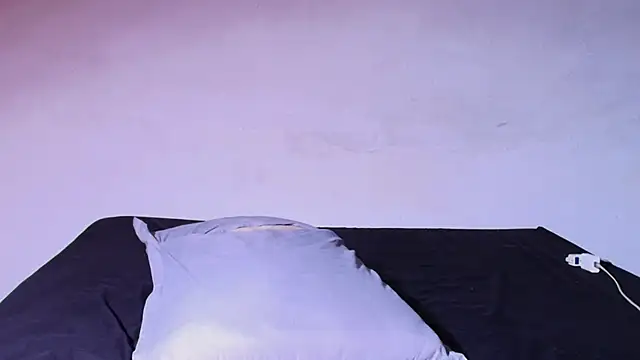 WolfMoreau webcam
