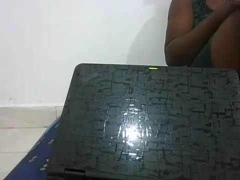 Petite_gal20