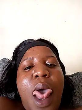 Hustle_butt live cam on StripChat