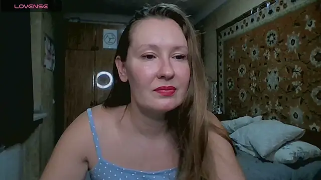 AnnaXLovers webcam model